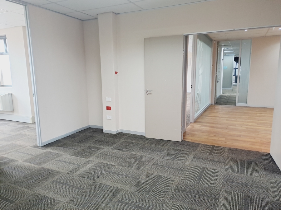 To Let commercial Property for Rent in Bo Oakdale Western Cape